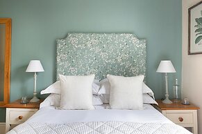 Bartley Lodge Hotel