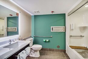 Clarion Pointe Wake Forest - Raleigh North