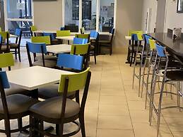Clarion Pointe Wake Forest - Raleigh North