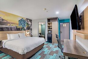 Clarion Pointe Wake Forest - Raleigh North