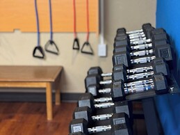 Super 8 by Wyndham Frederick