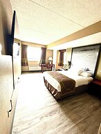Super 8 by Wyndham Frederick