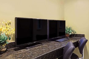 Super 8 by Wyndham Frederick