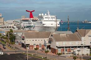 Harbor House at Pier 21