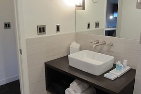 Harbor House at Pier 21