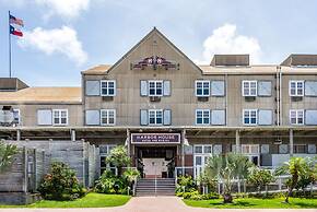 Harbor House at Pier 21