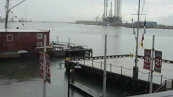 Harbor House at Pier 21