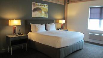 Harbor House at Pier 21