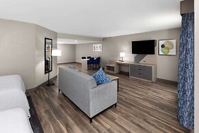 Wingate by Wyndham Sulphur Near Lake Charles