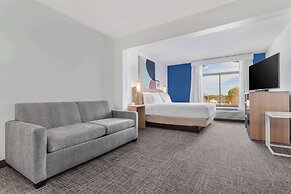 Spark by Hilton Charlotte Tyvola I-77