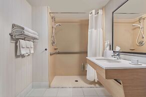 Spark by Hilton Charlotte Tyvola I-77