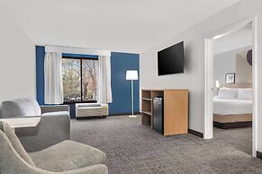 Spark by Hilton Charlotte Tyvola I-77