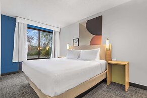 Spark by Hilton Charlotte Tyvola I-77