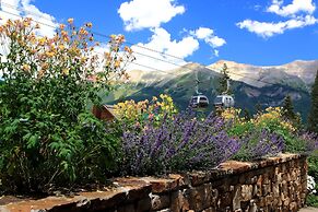 Mountain Lodge Telluride