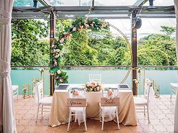 Sofitel Singapore Sentosa Resort & Spa