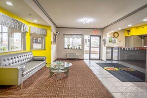 Super 8 by Wyndham Big Rapids