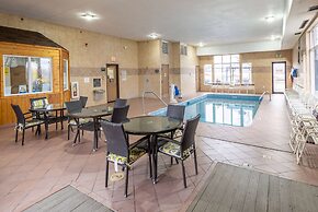 Super 8 by Wyndham Big Rapids