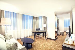 Menara Peninsula Hotel Jakarta