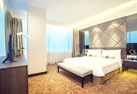 Menara Peninsula Hotel Jakarta