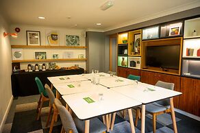 Holiday Inn A55 Chester West by IHG