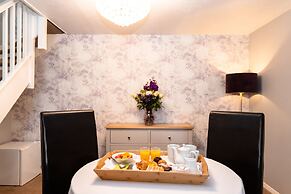 Holiday Inn A55 Chester West by IHG