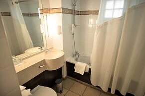Holiday Inn A55 Chester West by IHG