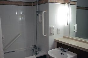 Holiday Inn A55 Chester West by IHG