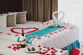 All Ritmo Cancun Resort & Water Park - All Inclusive