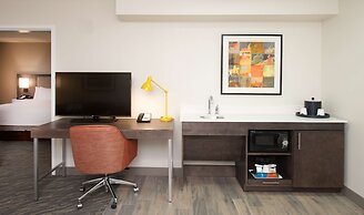 Hampton Inn & Suites N. Ft. Worth-Alliance Airport