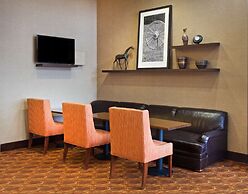 Hampton Inn & Suites N. Ft. Worth-Alliance Airport