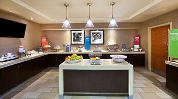 Hampton Inn & Suites N. Ft. Worth-Alliance Airport