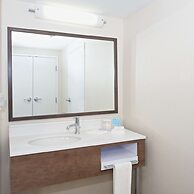 Hampton Inn & Suites N. Ft. Worth-Alliance Airport