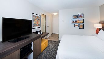 Hampton Inn & Suites N. Ft. Worth-Alliance Airport
