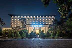 Aryaduta Lippo Village