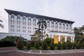 Aryaduta Lippo Village