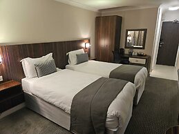 Palms Hotel & Retreat By Palette London Romford