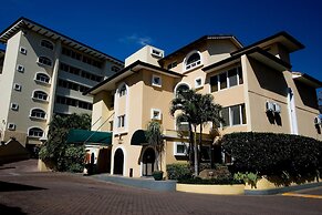 Apartotel & Suites Villas del Rio