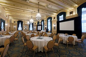 The Fort Garry Hotel, Spa and Conference Centre, Ascend Hotel Collecti