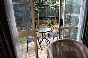 Grand Country Lodge Motel