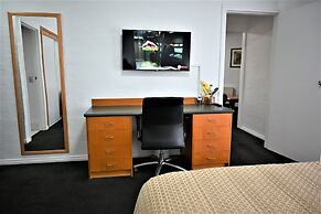 Grand Country Lodge Motel