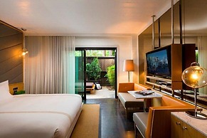 The Hollywood Roosevelt