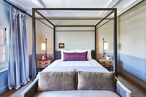 The Hollywood Roosevelt