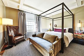 The Hollywood Roosevelt