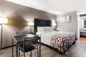 Red Roof Inn & Suites Athens, AL