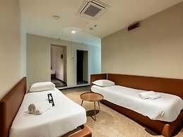 B&B HOTEL Genova Principe