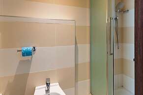 B&B HOTEL Genova Principe