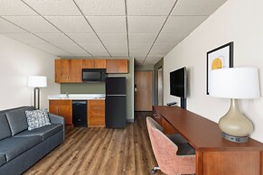 Garner Hotel Butte by IHG