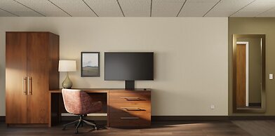 Garner Hotel Butte by IHG
