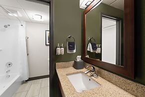 Garner Hotel Butte by IHG