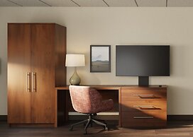 Garner Hotel Butte by IHG